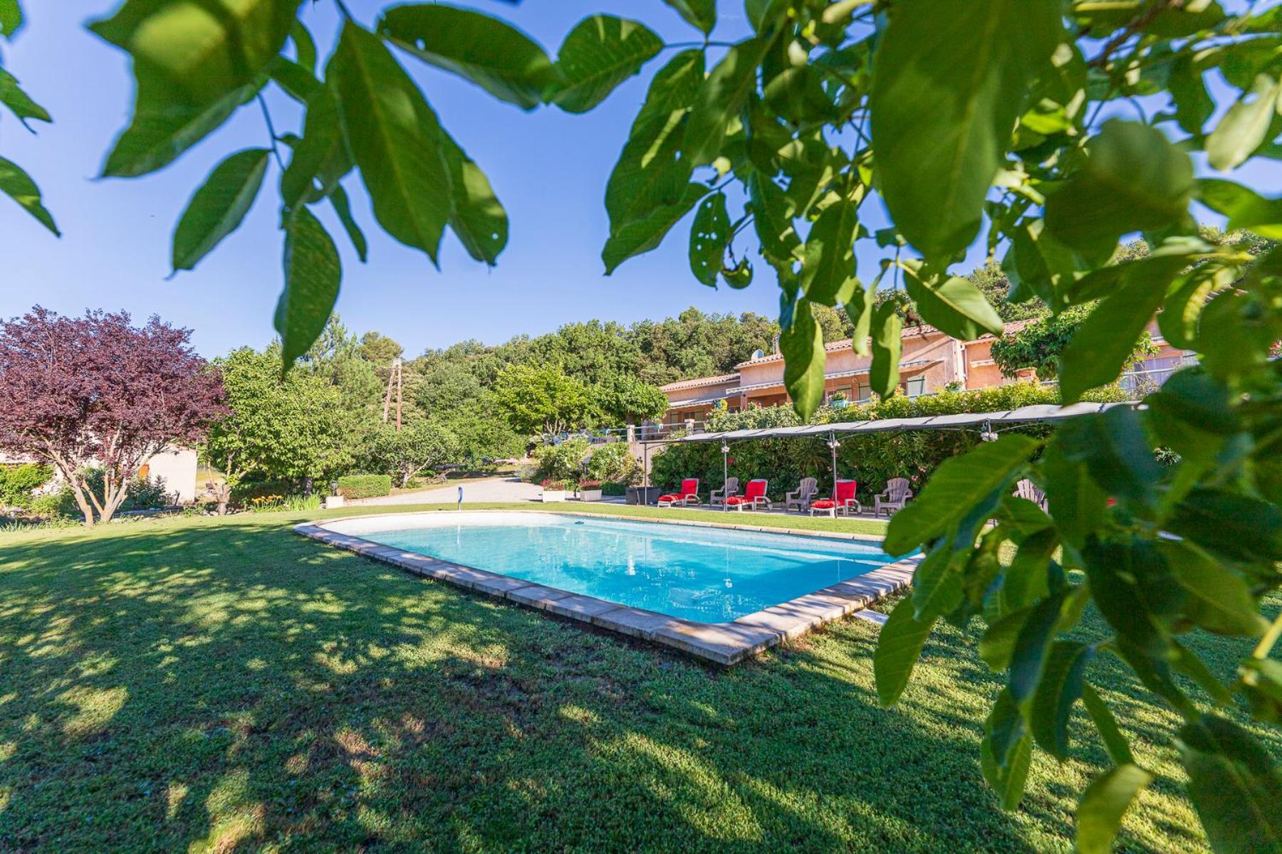 Saint-Julien-d'Asse La Bastide Des Roses B&B 외부 사진
