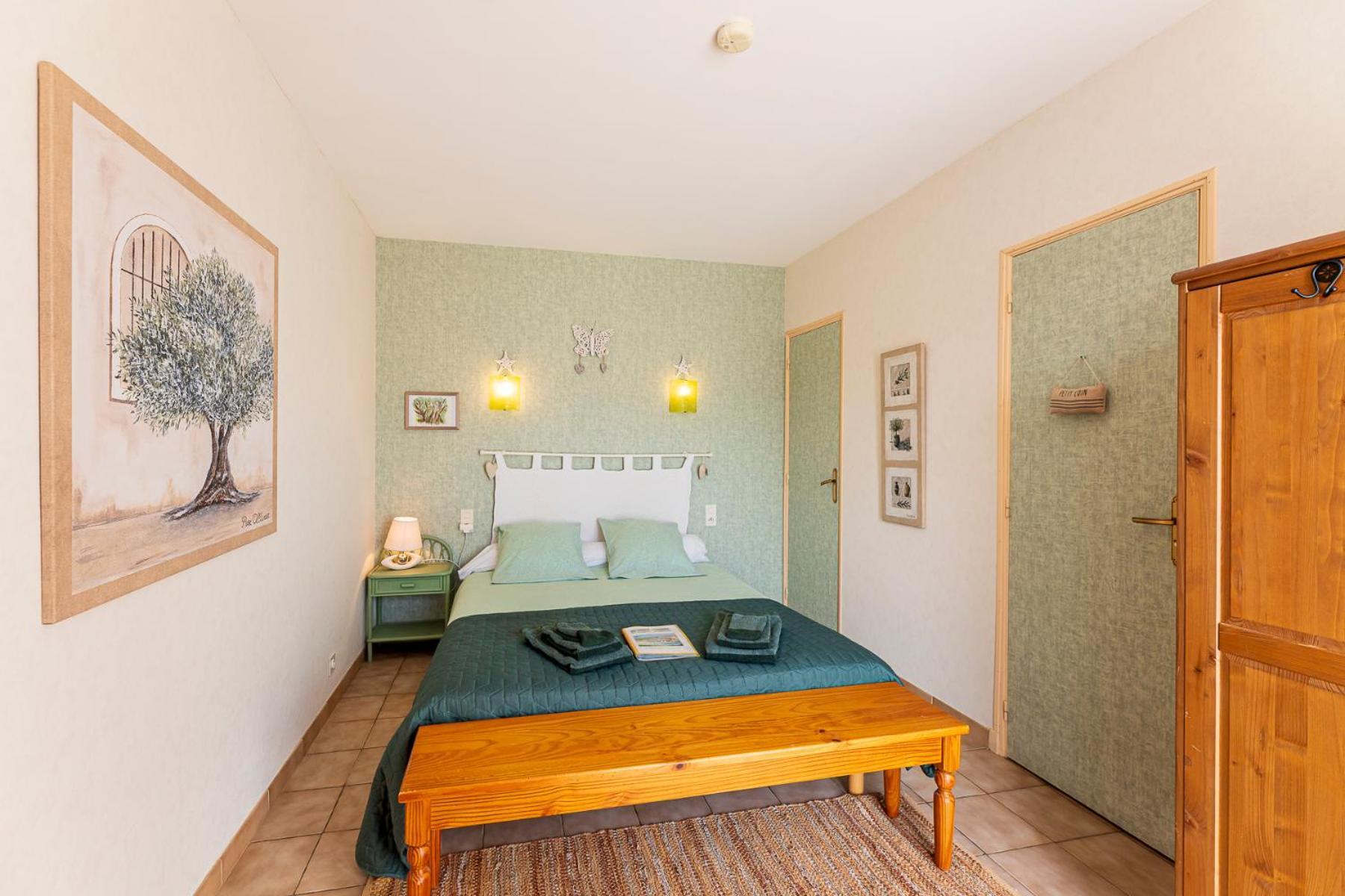 Saint-Julien-d'Asse La Bastide Des Roses B&B 외부 사진